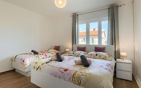 Esther Apartment